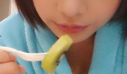 网红悦悦吃土瓜视频大全,网红美食挑战，趣味视频大盘点